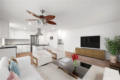 $5,700 | 377 Roycroft Avenue, Long Beach, CA 90814