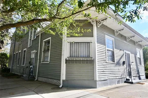 $1,750 | 1605 Lowerline Street, New Orleans, LA 70118