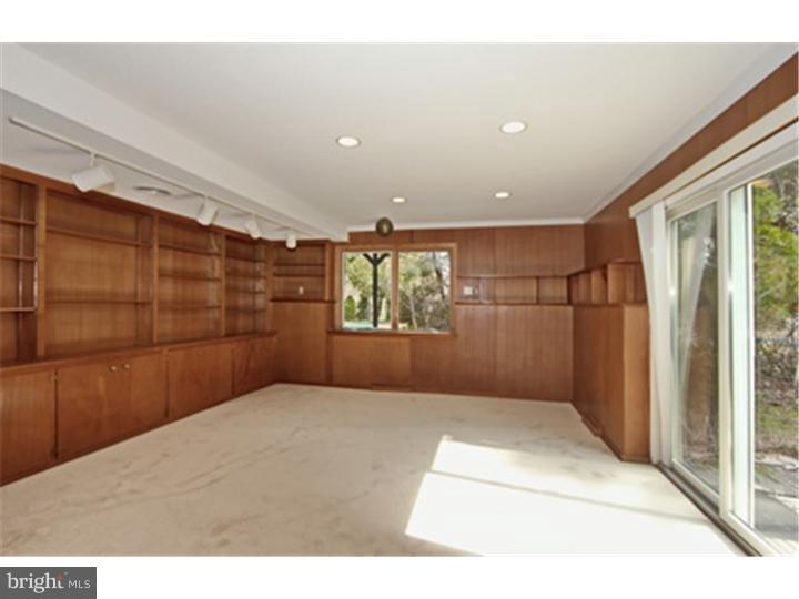 139 Random Road Princeton, NJ 08540 - Photo 7 of 25 Family Room