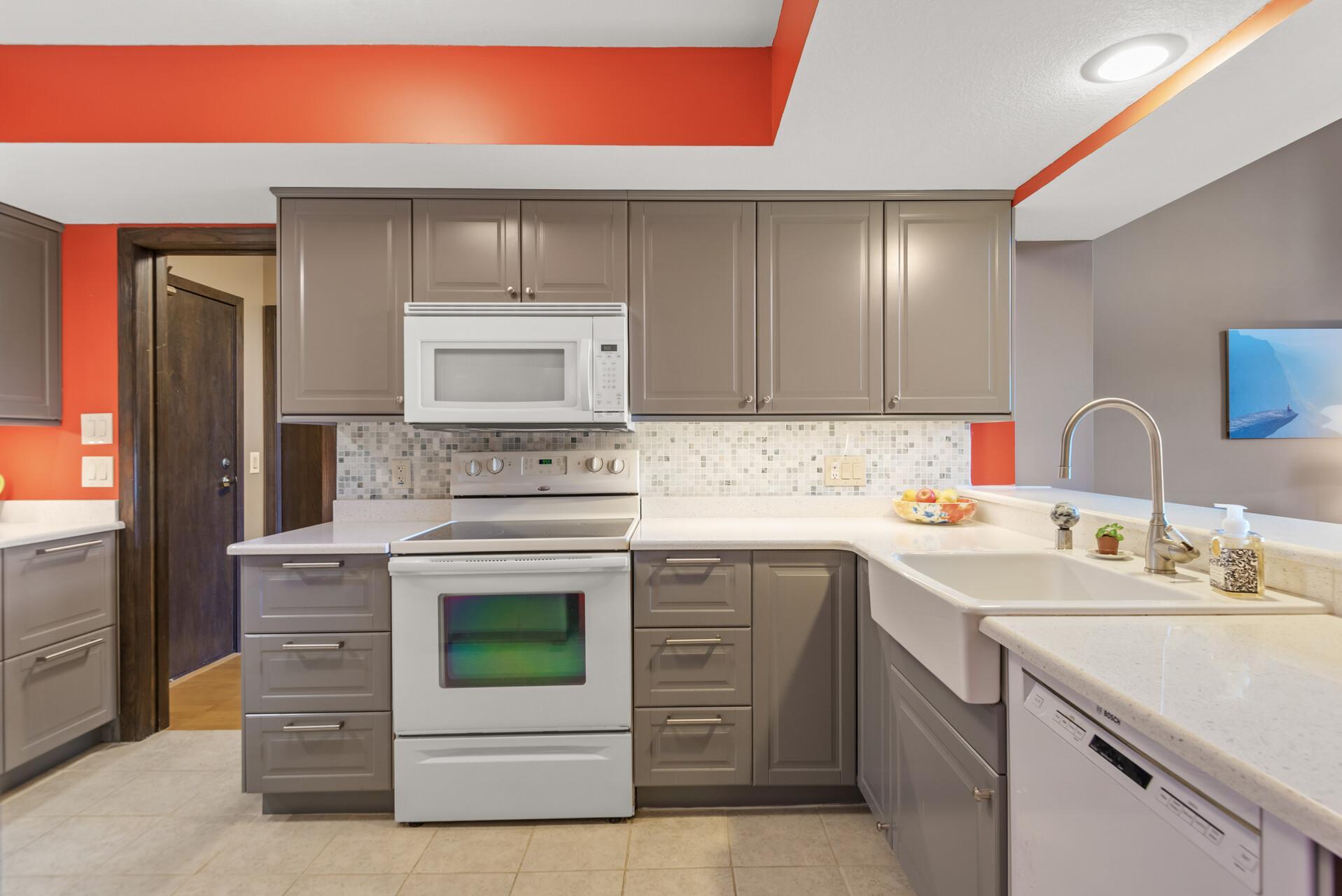 9550 Collegeview Road, Unit 320 Bloomington, MN 55437 - Photo 11 of 32 Gallery Image 11