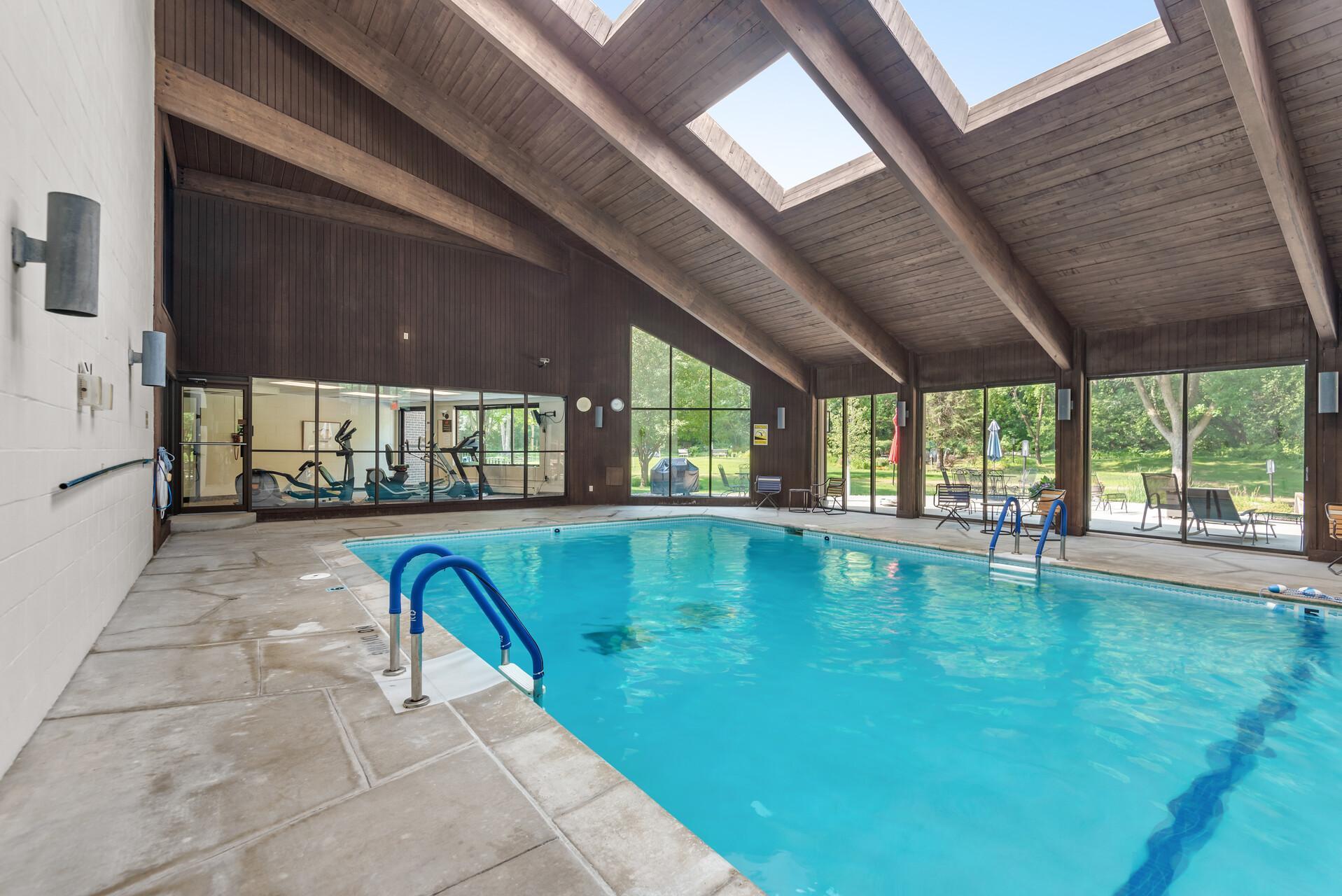 9550 Collegeview Road, Unit 320 Bloomington, MN 55437 - Photo 21 of 32 Gallery Image 21