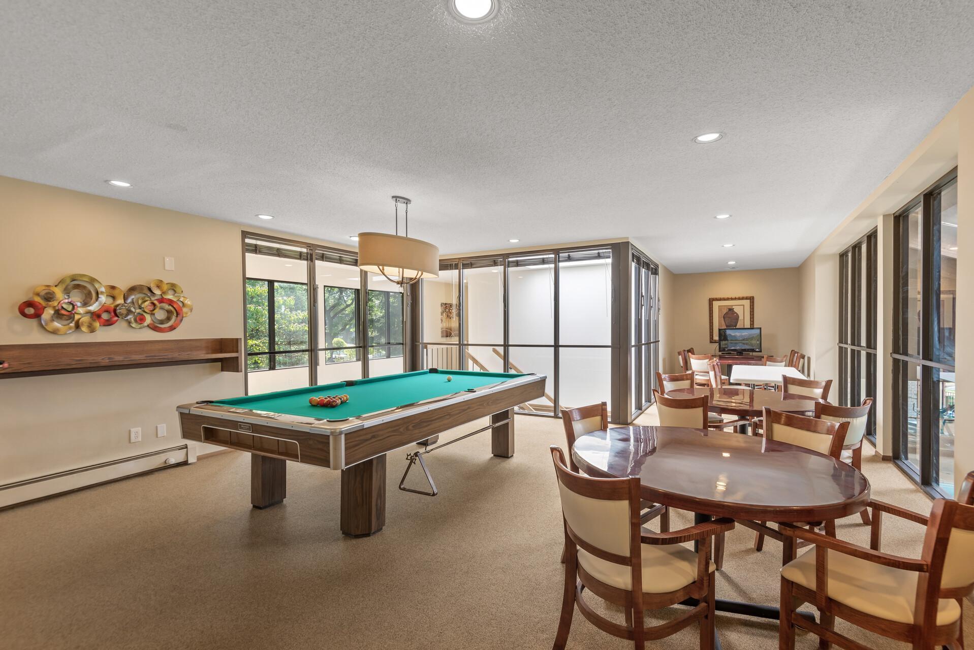 9550 Collegeview Road, Unit 320 Bloomington, MN 55437 - Photo 25 of 32 Gallery Image 25