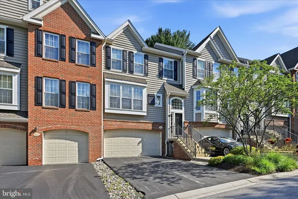 $499,900 | 244 Cherry Lane, Unit 19, Kennett Square, PA 19348