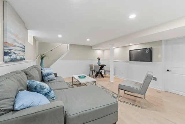 $399,900 | 8169 South Tripp Avenue, Chicago, IL 60652