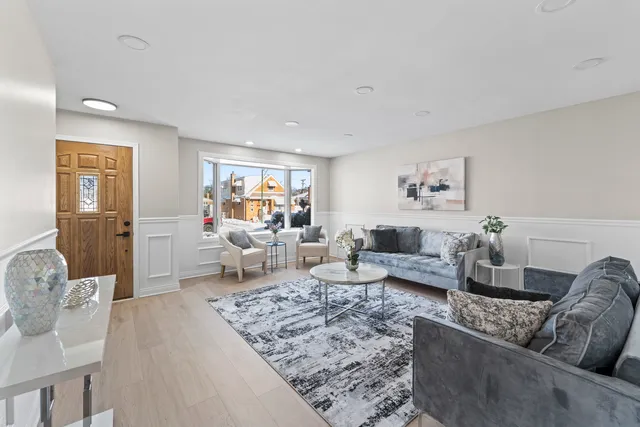 $399,900 | 8169 South Tripp Avenue, Chicago, IL 60652