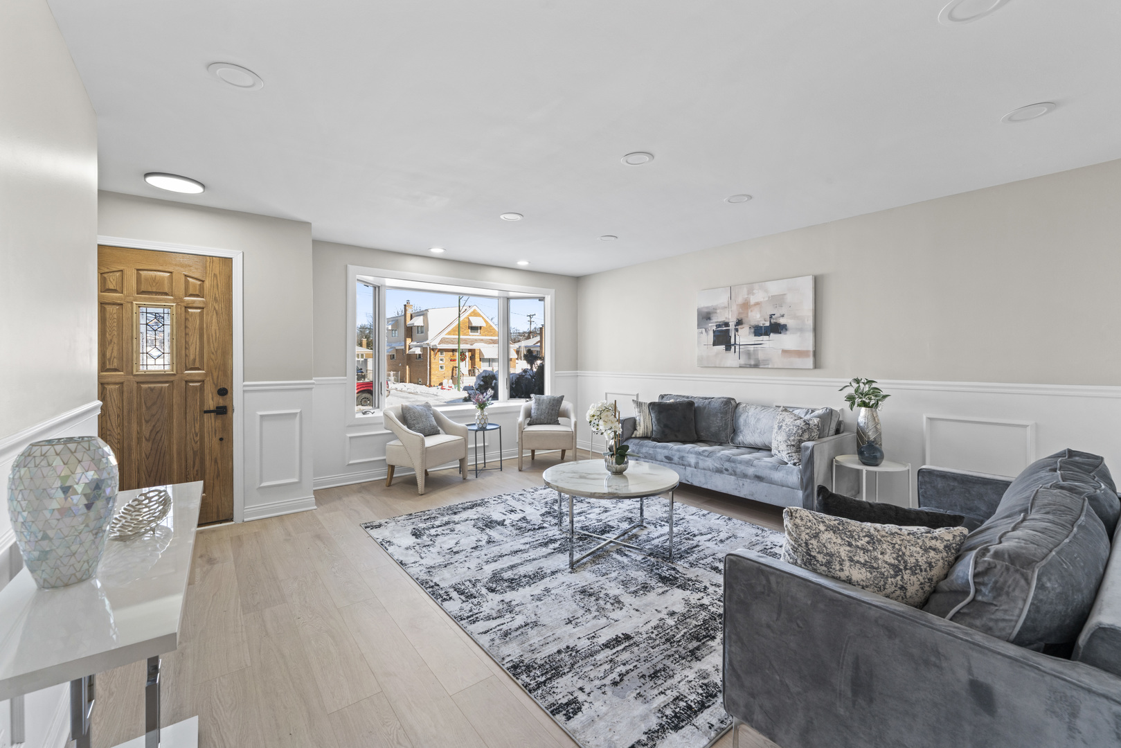 8169 South Tripp Avenue Chicago, IL 60652 - Photo 7 of 31 a living room with furniture and a couch