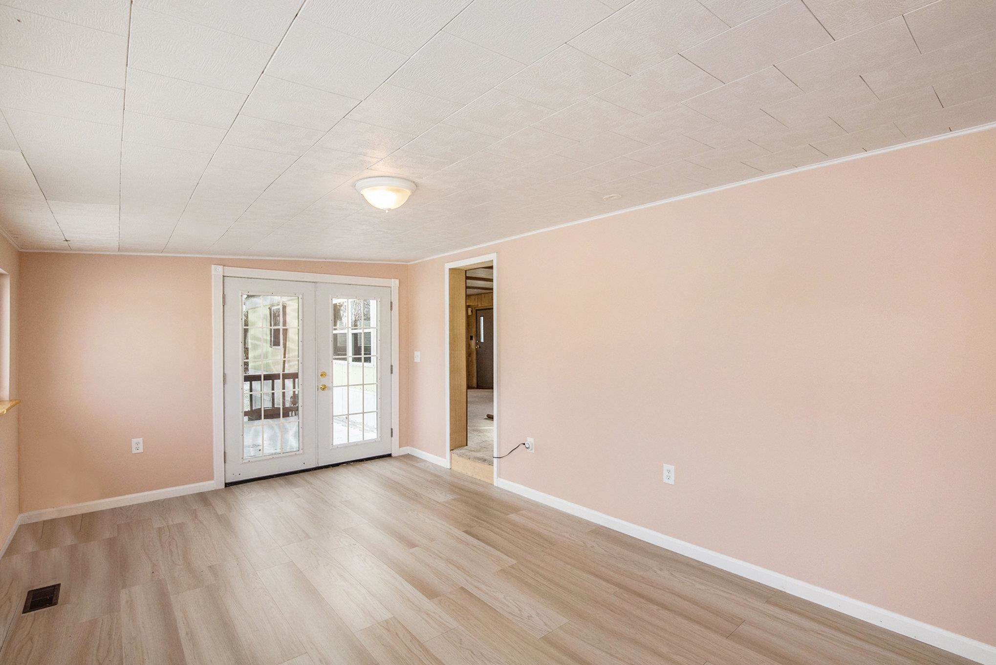 7111 East Deckerville Road Deford, MI 48729 - Photo 9 of 23