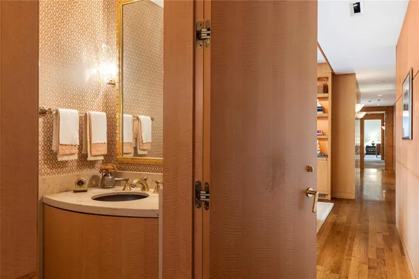 $20,000 | 3831 Turtle Creek Boulevard, Unit PH23B, Dallas, TX 75219