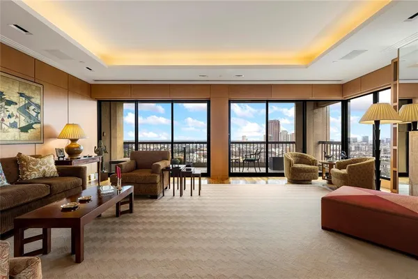 $20,000 | 3831 Turtle Creek Boulevard, Unit PH23B, Dallas, TX 75219