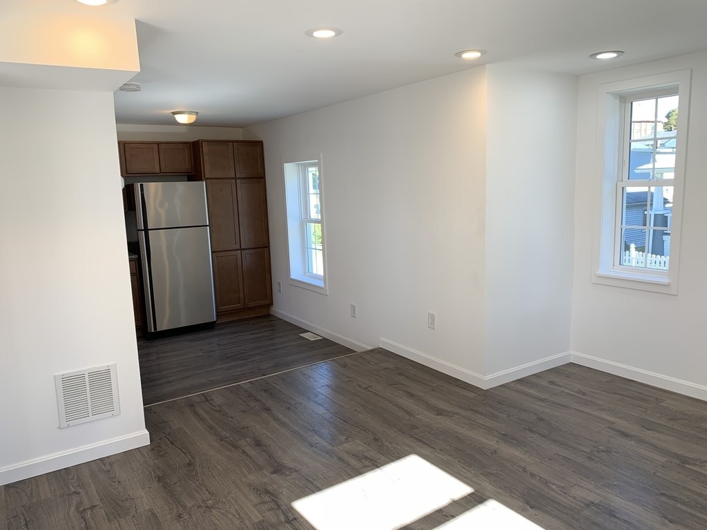 328 Transit Street Woonsocket, RI 02895 - Photo 7 of 21