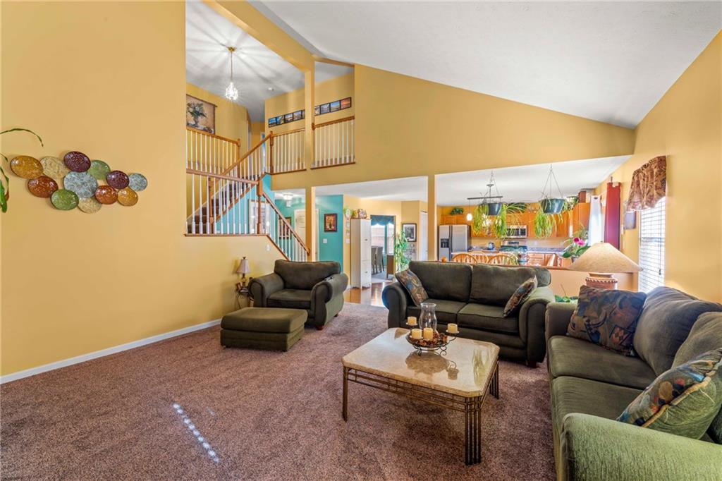 104 Lake Forest Road Venetia, PA 15367 - Photo 13 of 30 Family Room 104 Lake Forest Rd