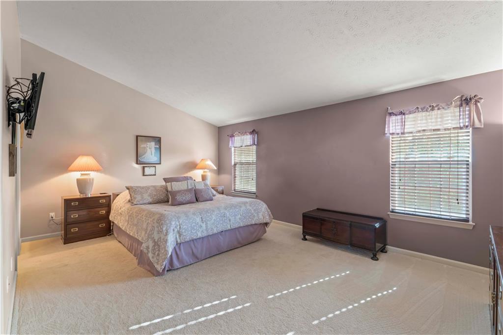 104 Lake Forest Road Venetia, PA 15367 - Photo 14 of 30 Owners Suite 104 Lake Forest Rd