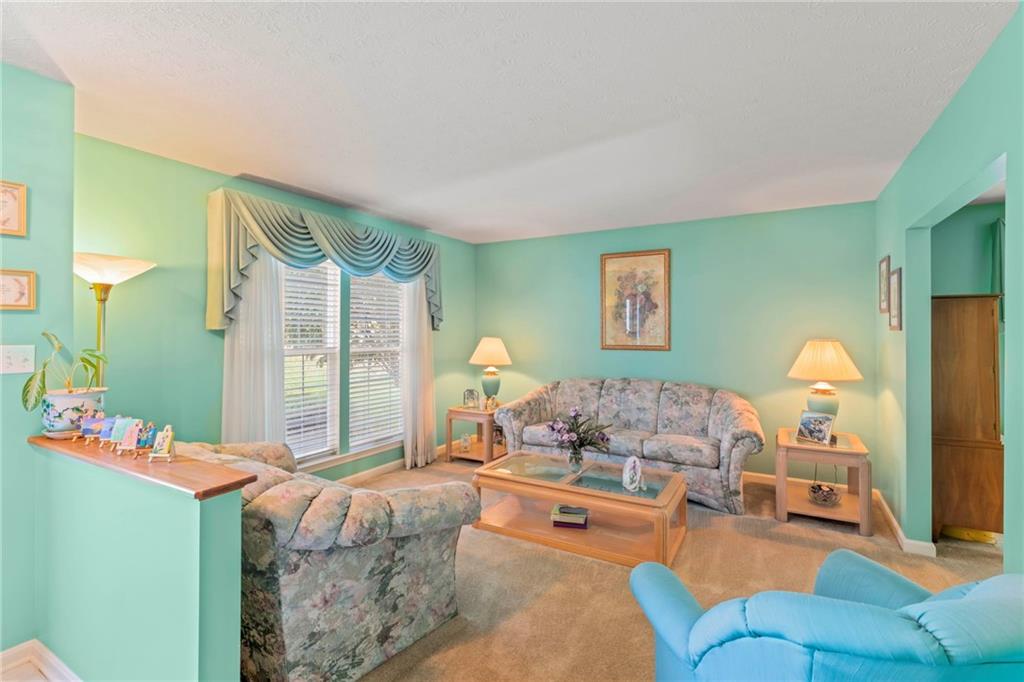 104 Lake Forest Road Venetia, PA 15367 - Photo 4 of 30 Living Room 104 Lake Forest Rd