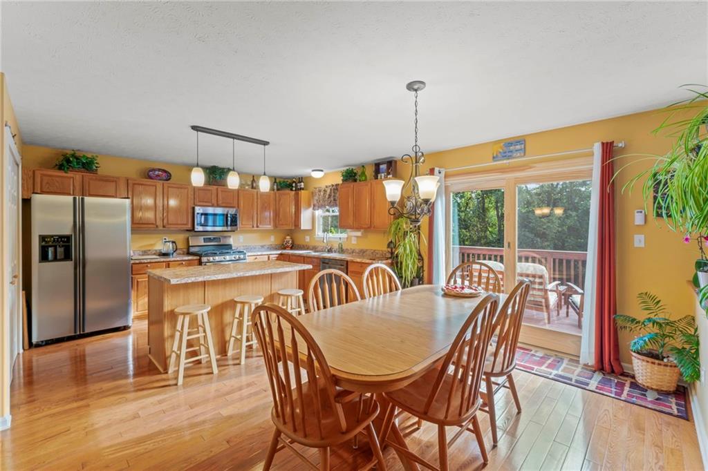 104 Lake Forest Road Venetia, PA 15367 - Photo 10 of 30 Kitchen 104 Lake Forest Rd