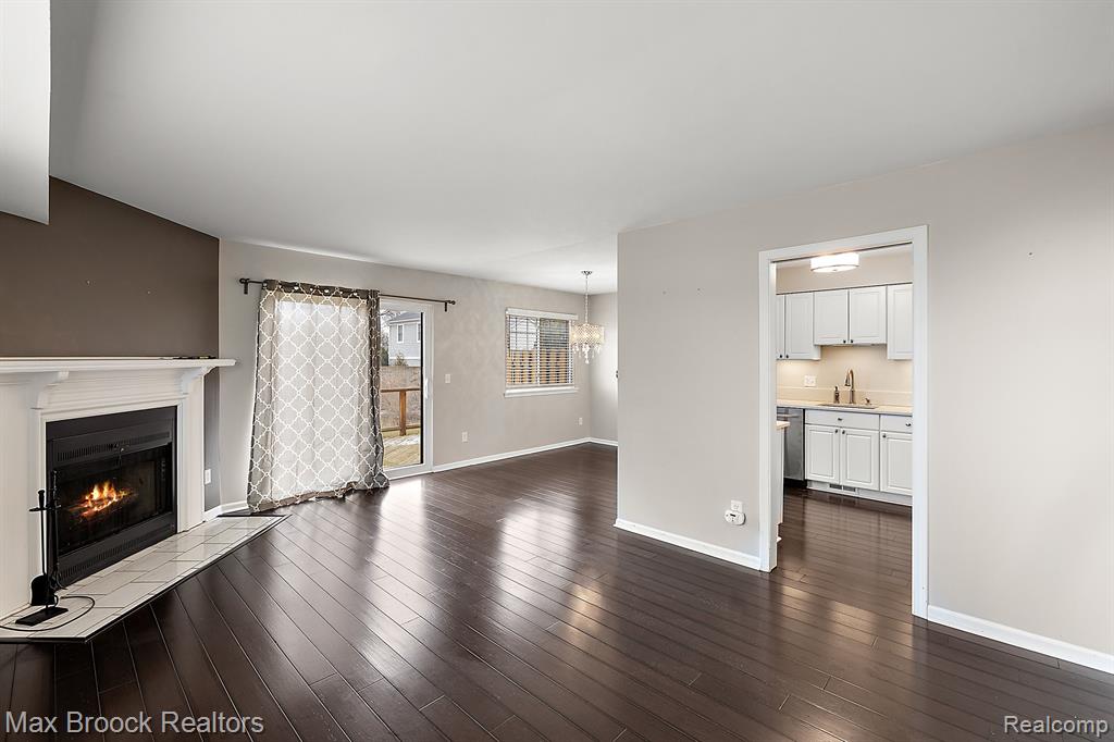 18674 West 13 Mile Road Beverly Hills, MI 48025 - Photo 7 of 33