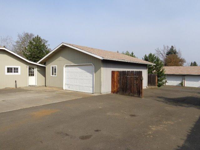 1239 Spring Street Medford, OR 97504 - Photo 3 of 17 Additional Photo