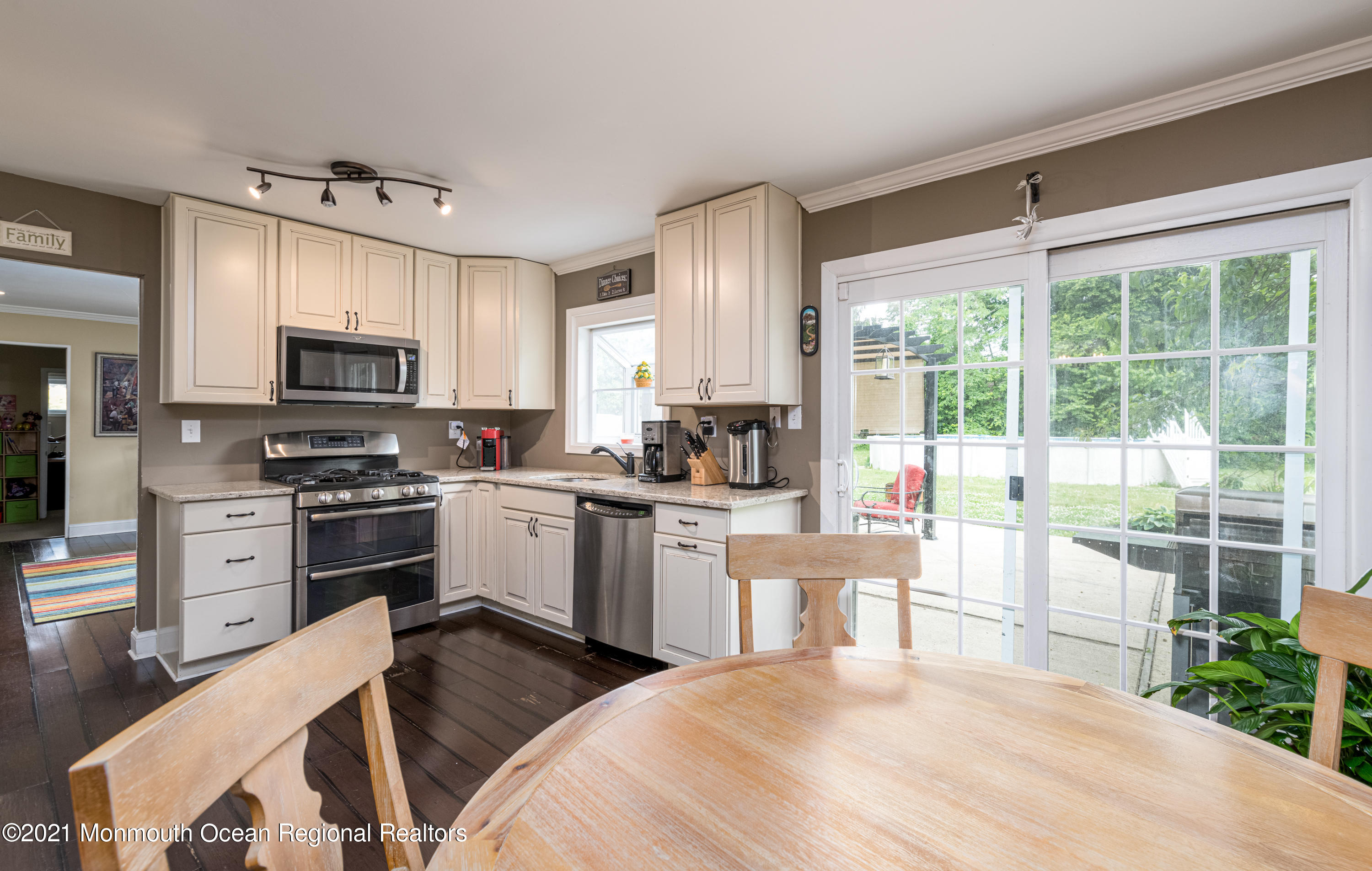 380 Iron Bridge Road Freehold, NJ 07728 - Photo 13 of 34 380_Iron_Bridge_Rd-19