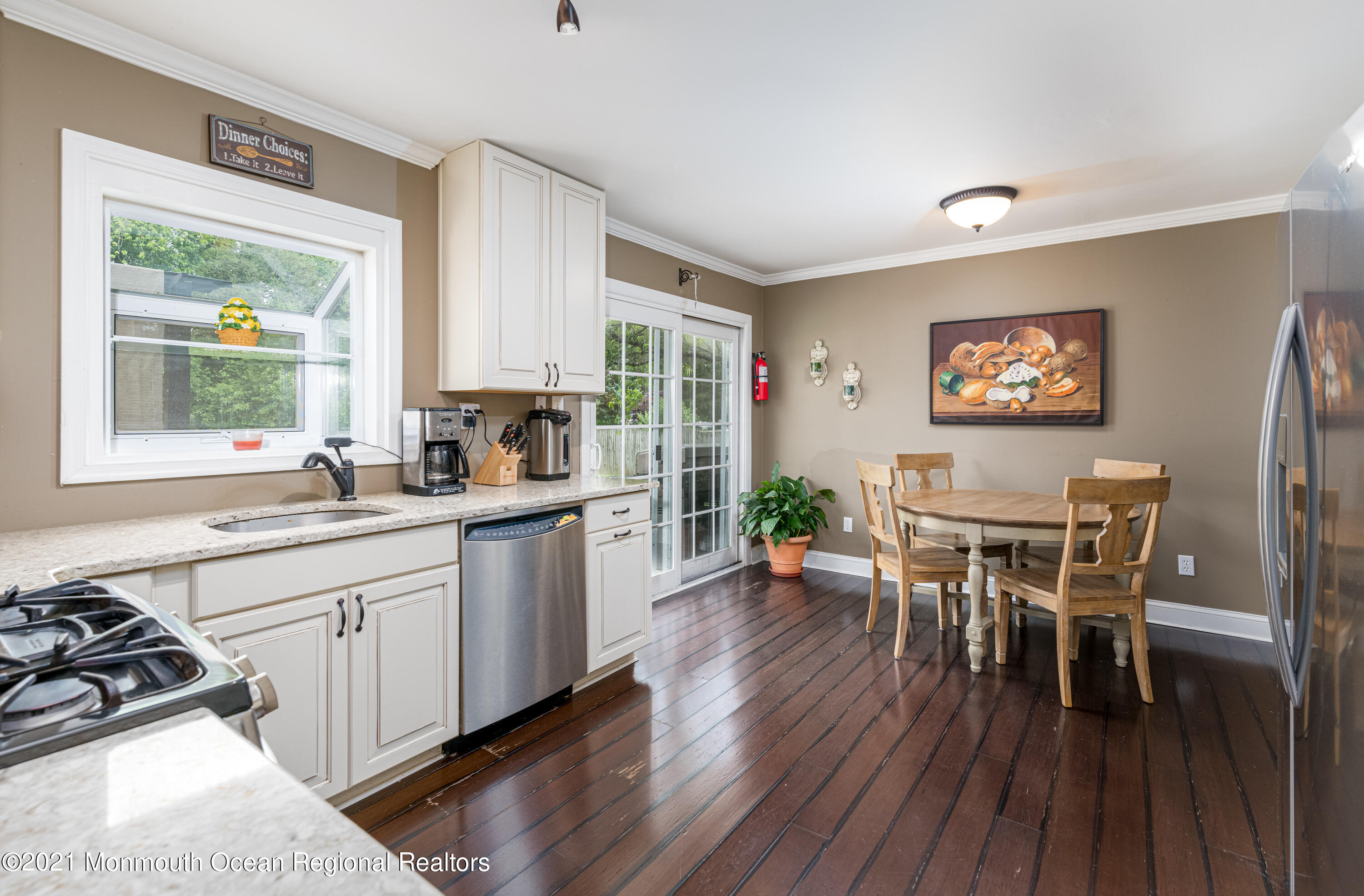 380 Iron Bridge Road Freehold, NJ 07728 - Photo 14 of 34 380_Iron_Bridge_Rd-20
