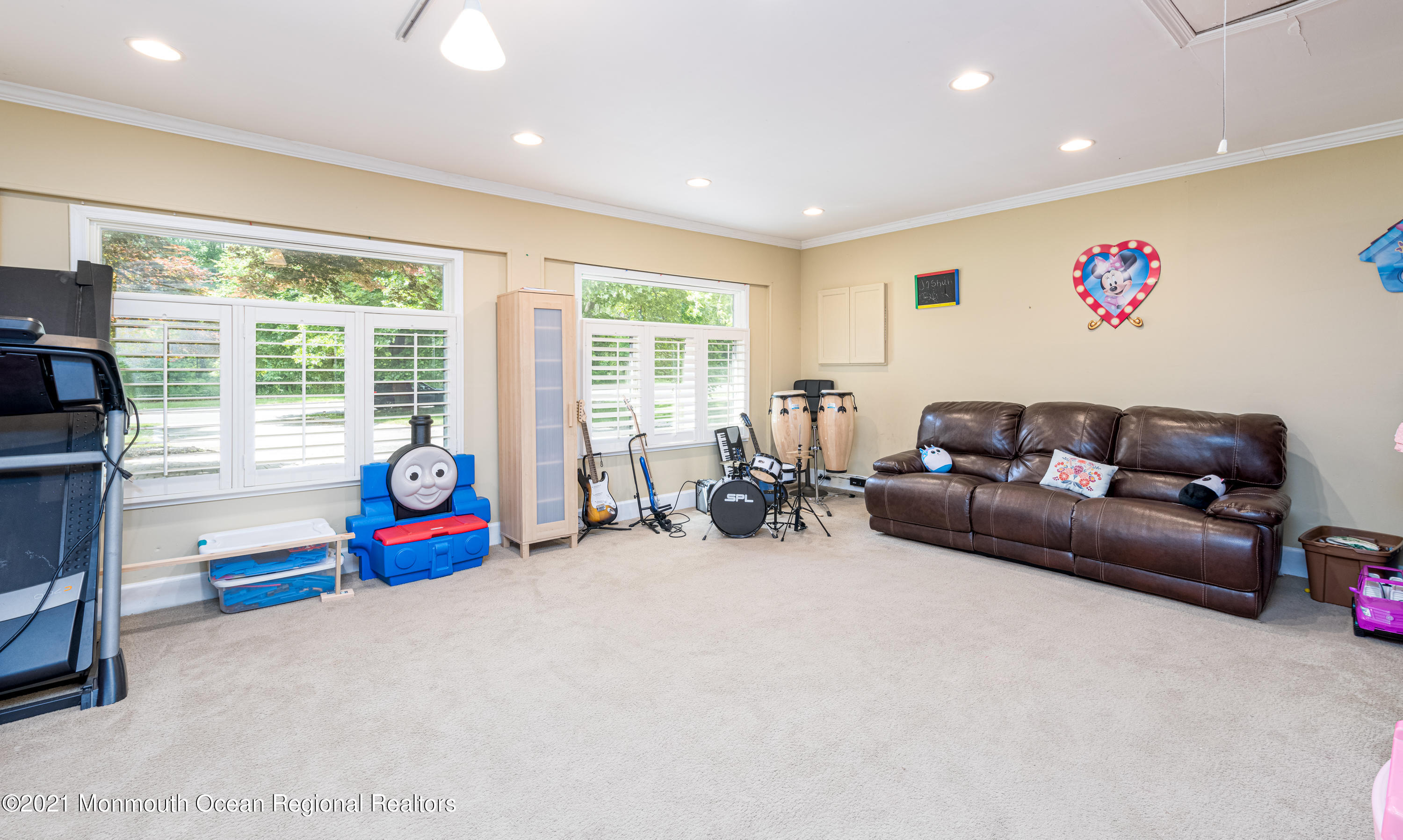 380 Iron Bridge Road Freehold, NJ 07728 - Photo 19 of 34 380_Iron_Bridge_Rd-32