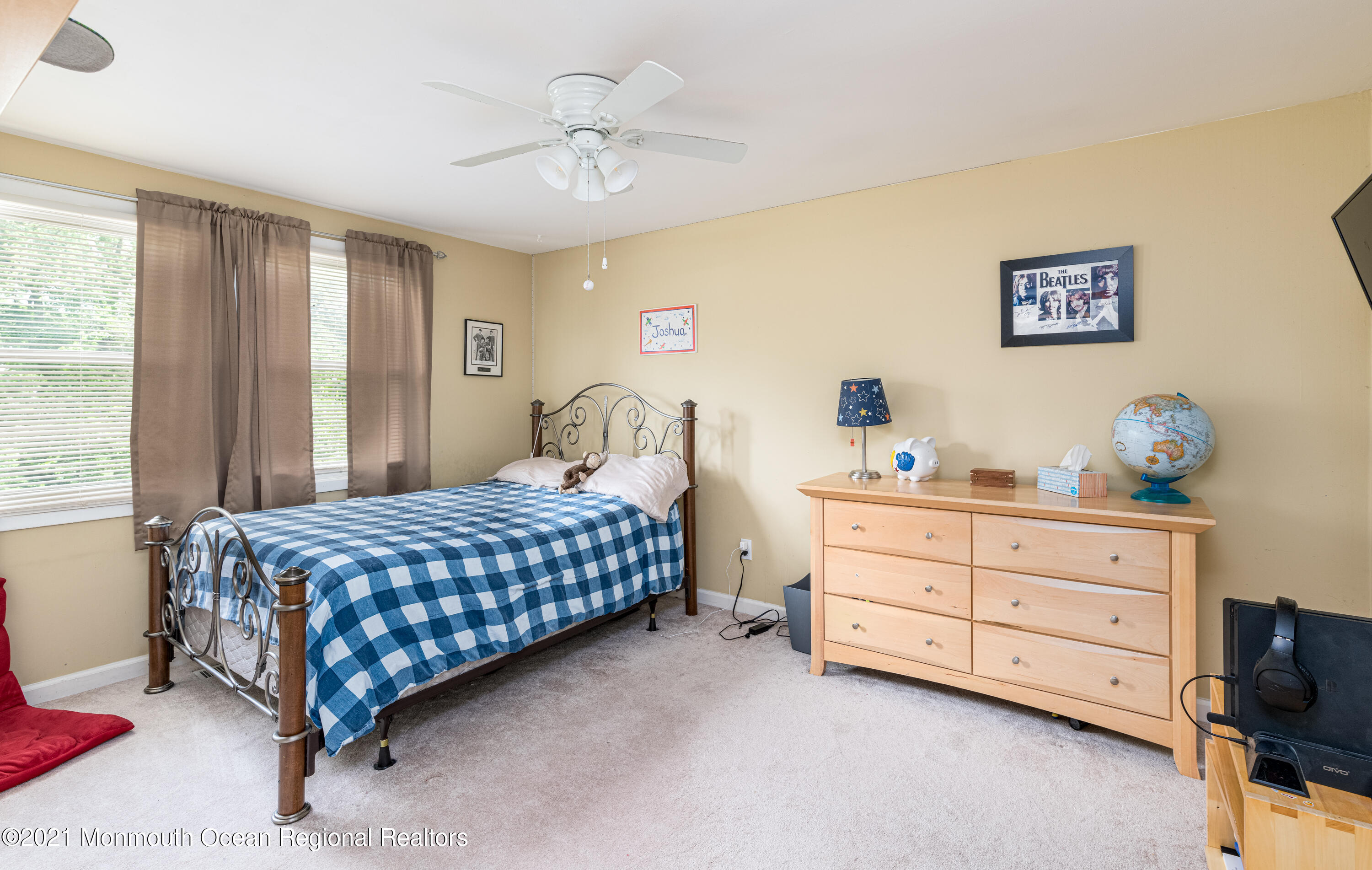 380 Iron Bridge Road Freehold, NJ 07728 - Photo 28 of 34 380_Iron_Bridge_Rd-25