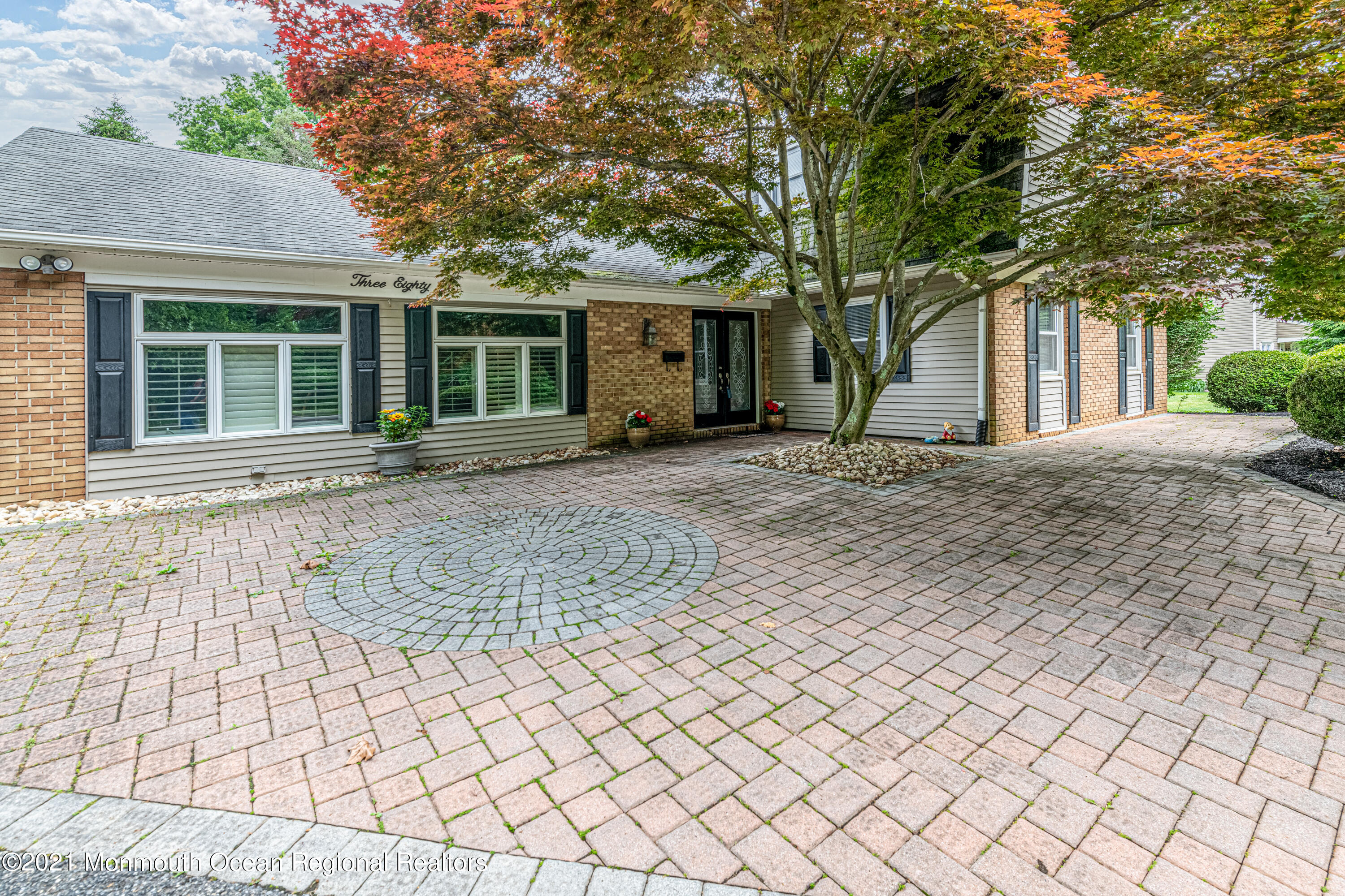 380 Iron Bridge Road Freehold, NJ 07728 - Photo 4 of 34 380_Iron_Bridge_Rd-4