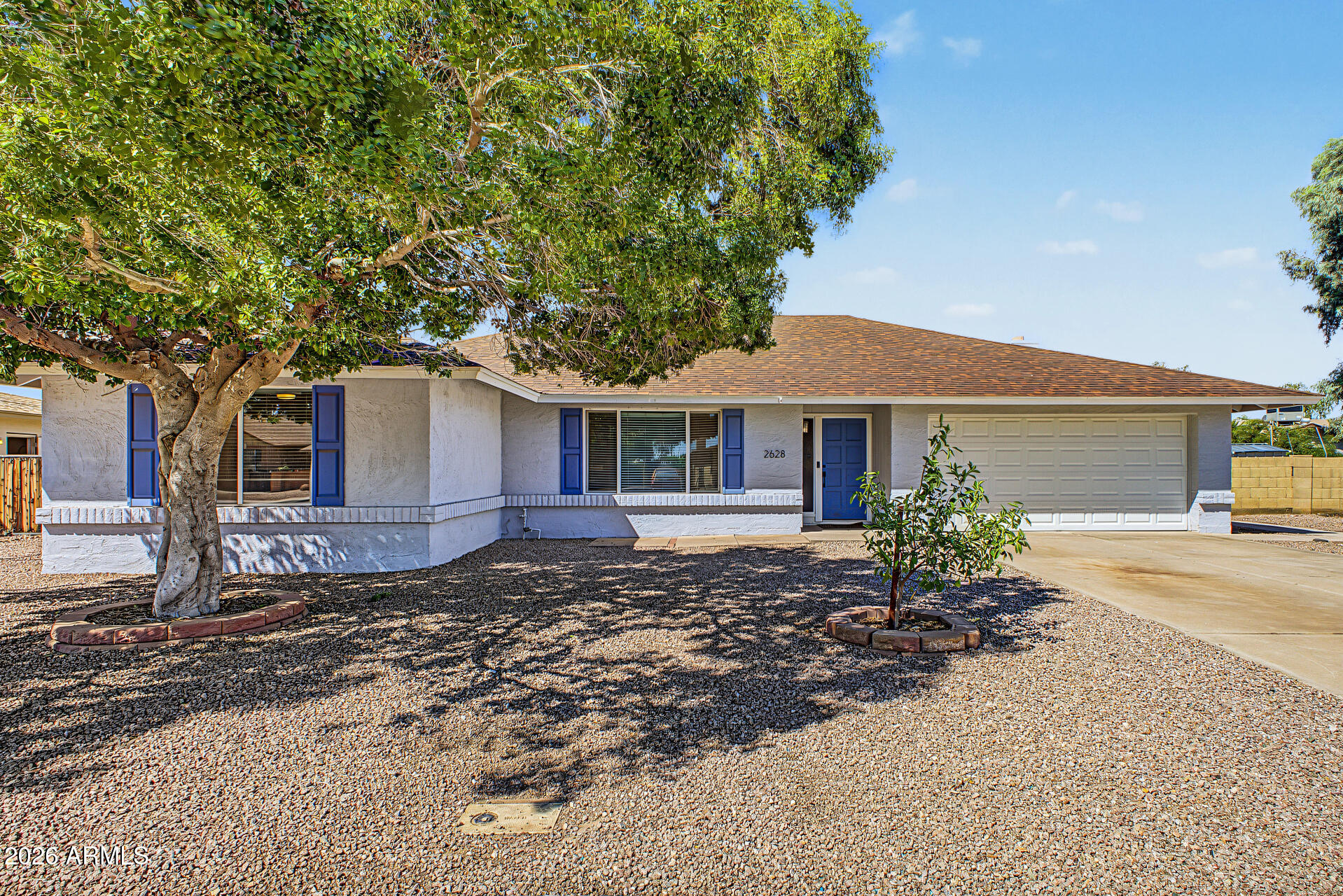 2628 South Reyes Mesa, AZ 85202 - Photo 2 of 42 02 - Reyes 2628