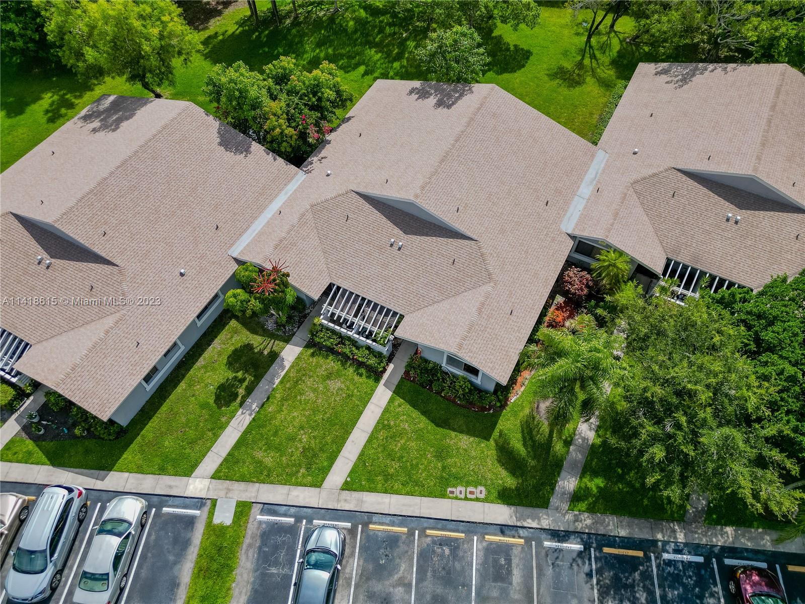 693 Racquet Club Road, Unit 4 Weston, FL 33326 - Photo 4 of 51 Gallery Image 4