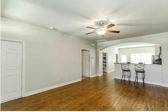 $1,499 | 49 Woodland Hills Drive, Unit B, Conroe, TX 77303