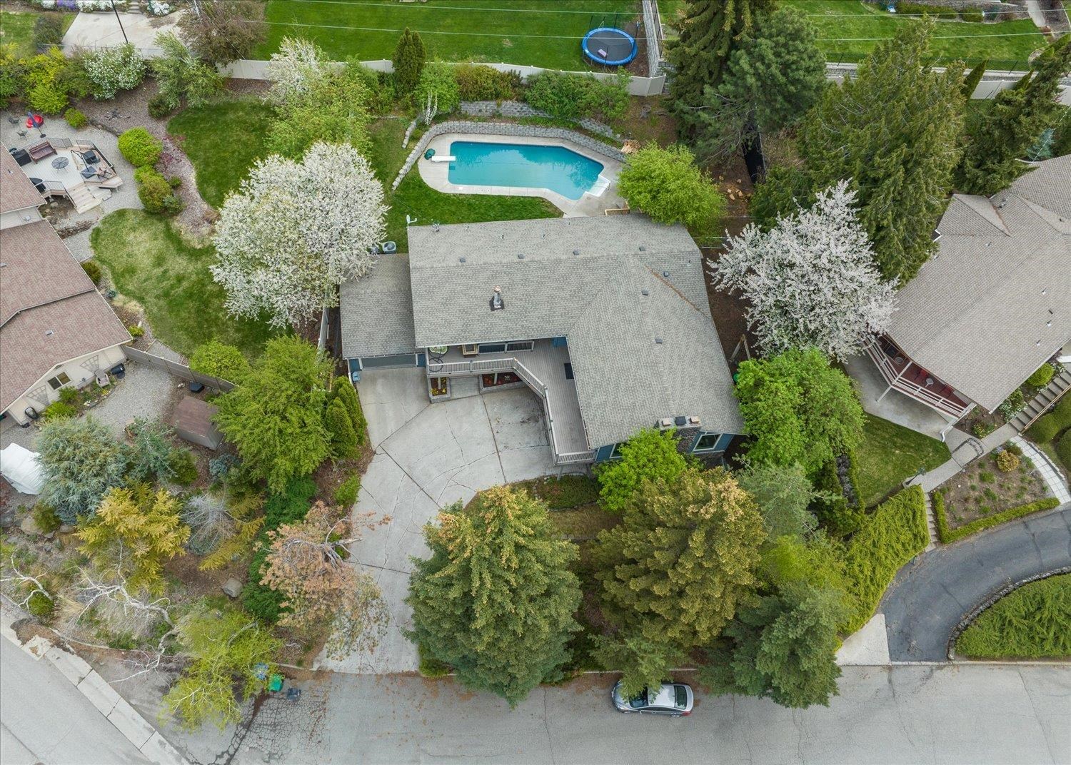 5319 South Custer Road Spokane, WA 99223 - Photo 1 of 45
