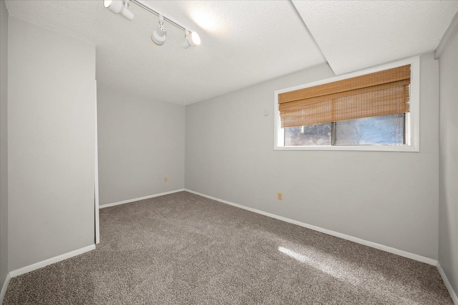 5319 South Custer Road Spokane, WA 99223 - Photo 34 of 45