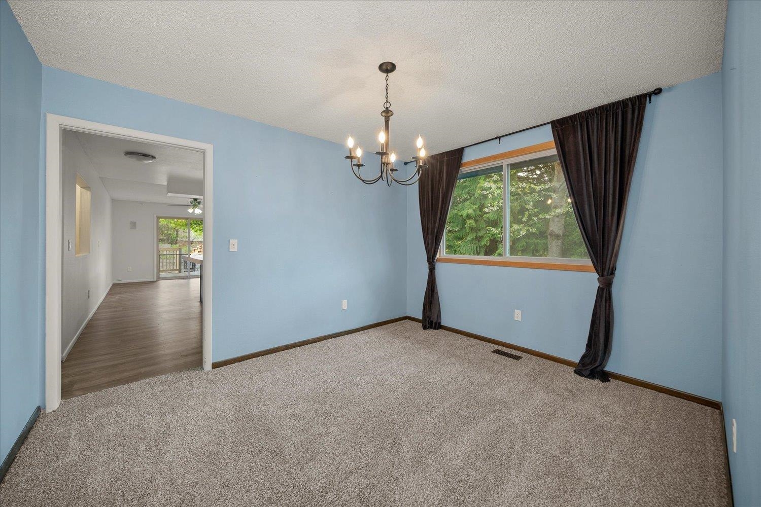 5319 South Custer Road Spokane, WA 99223 - Photo 8 of 45