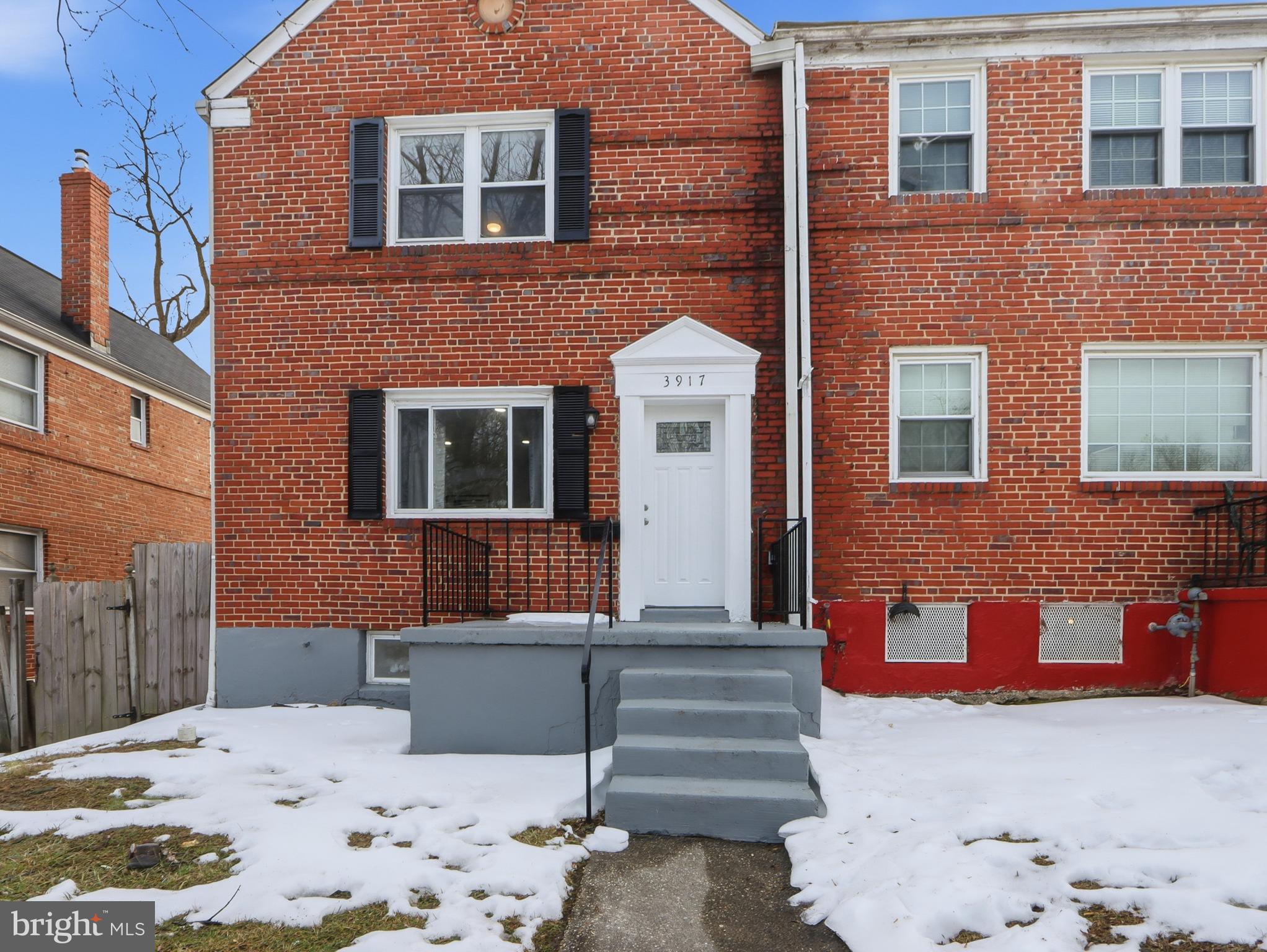 3917 Stokes Drive Baltimore, MD 21229 - Photo 1 of 28