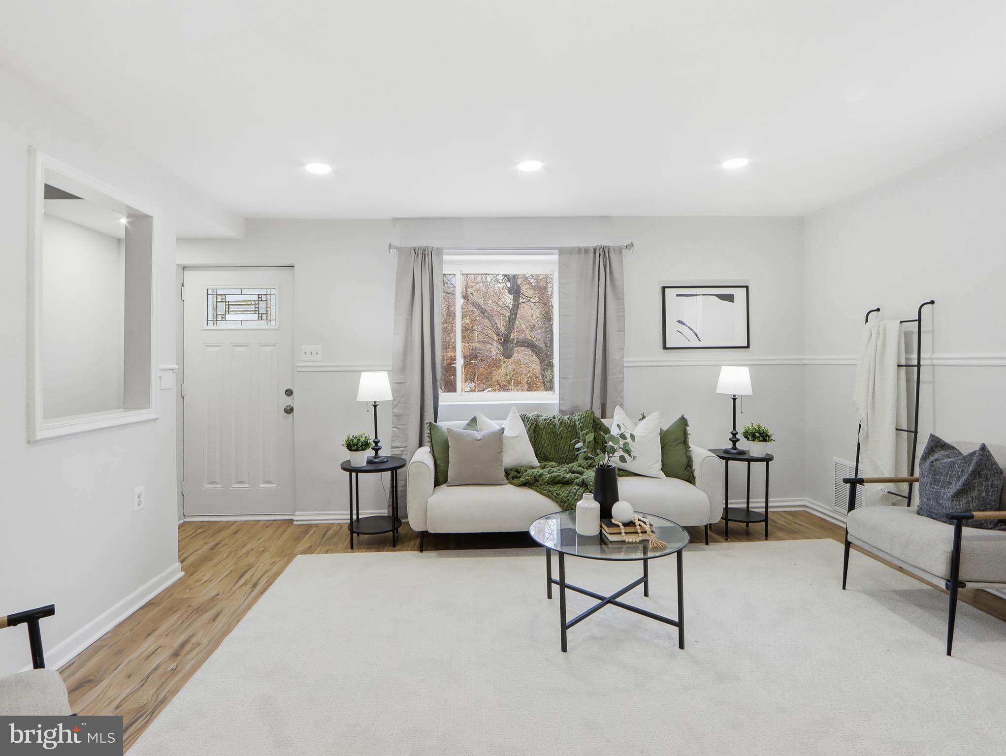3917 Stokes Drive Baltimore, MD 21229 - Photo 2 of 28