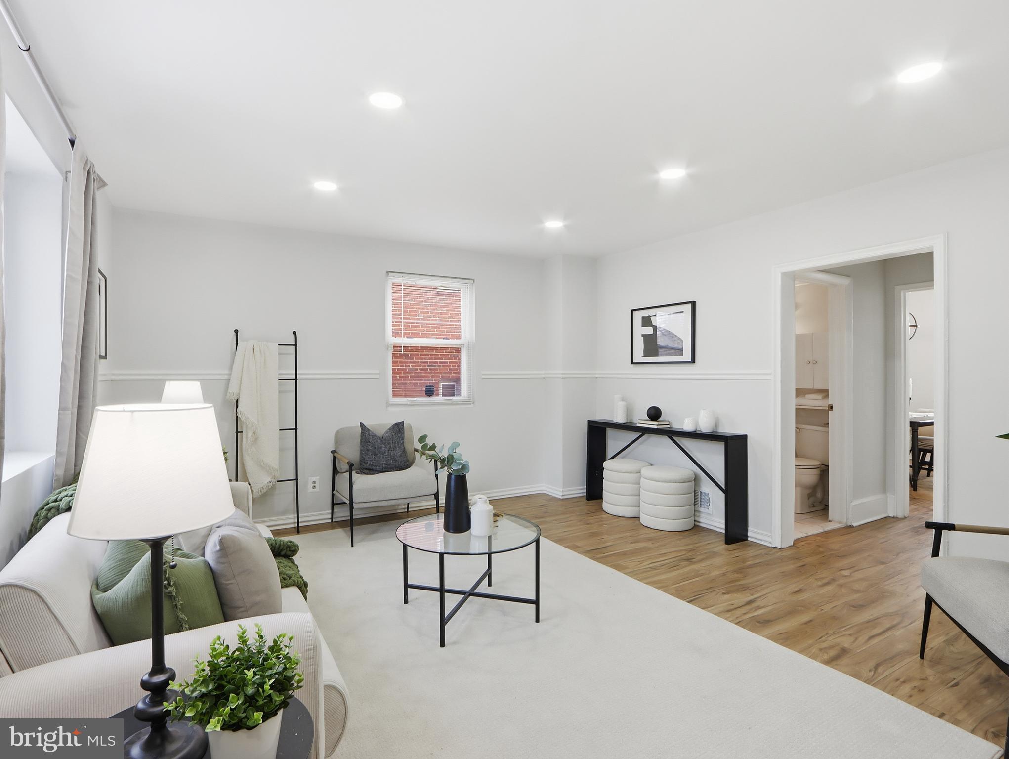 3917 Stokes Drive Baltimore, MD 21229 - Photo 5 of 28