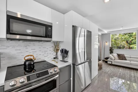 $1,295,000 | 700 Northeast 14th Avenue, Unit 311, Fort Lauderdale, FL 33304