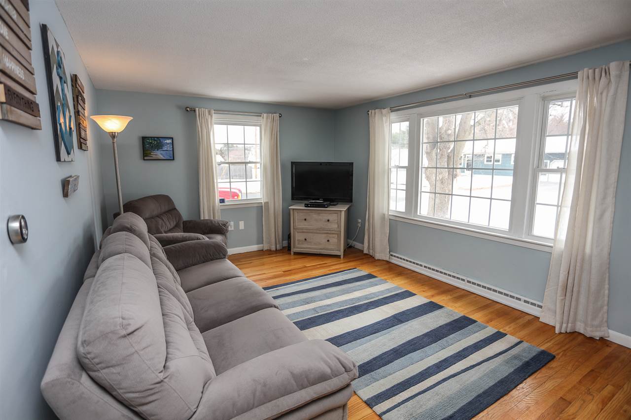 5 Iroquois Road Nashua, NH 03063 - Photo 11 of 40 Gallery Image 11