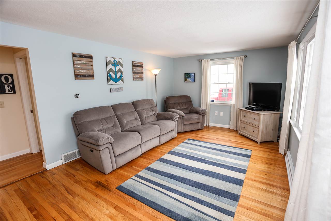 5 Iroquois Road Nashua, NH 03063 - Photo 12 of 40 Gallery Image 12