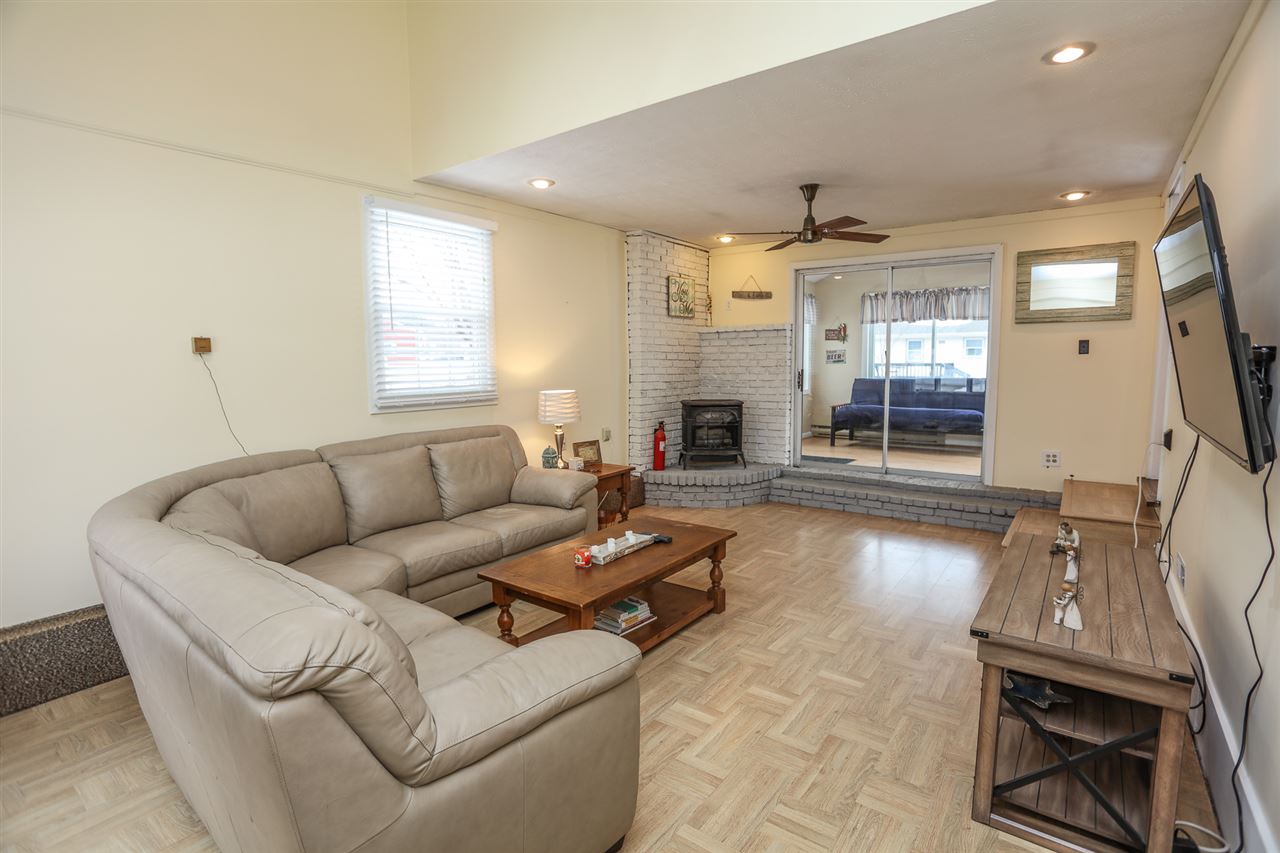 5 Iroquois Road Nashua, NH 03063 - Photo 15 of 40 Gallery Image 15