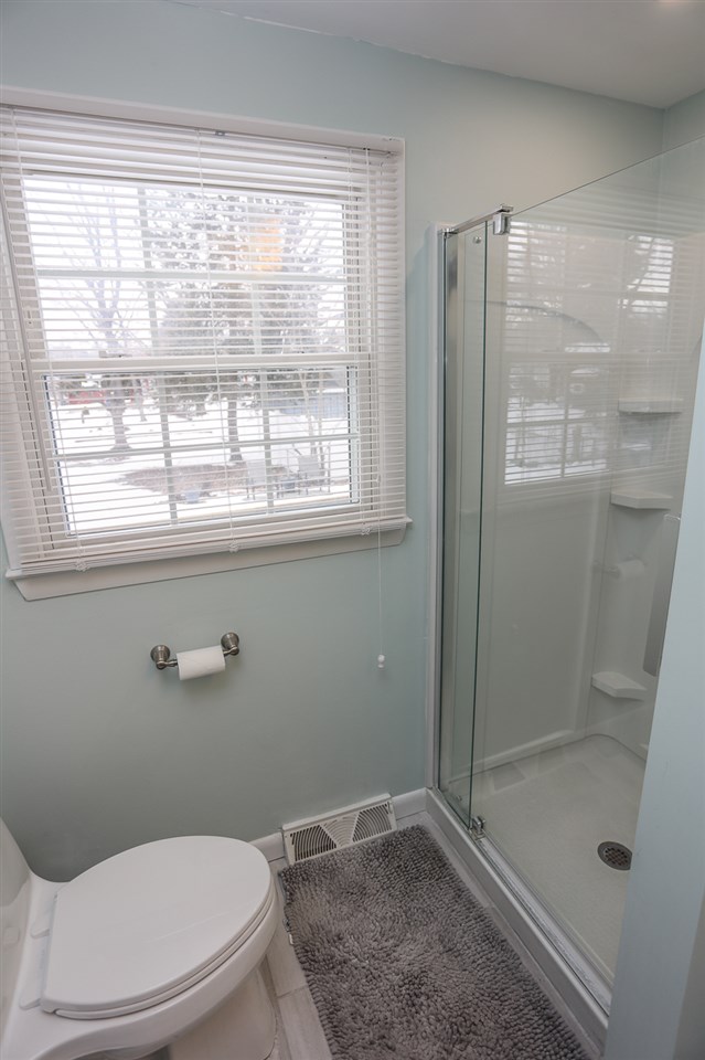 5 Iroquois Road Nashua, NH 03063 - Photo 36 of 40 Gallery Image 36