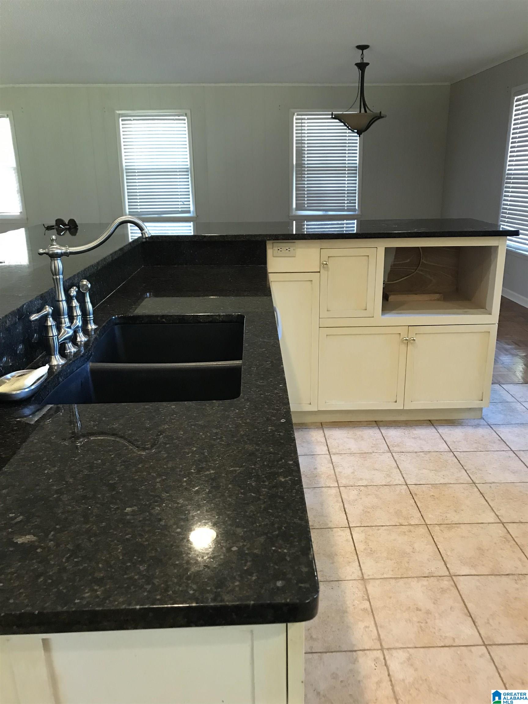 91 Oldfield Road Sylacauga, AL 35150 - Photo 14 of 41