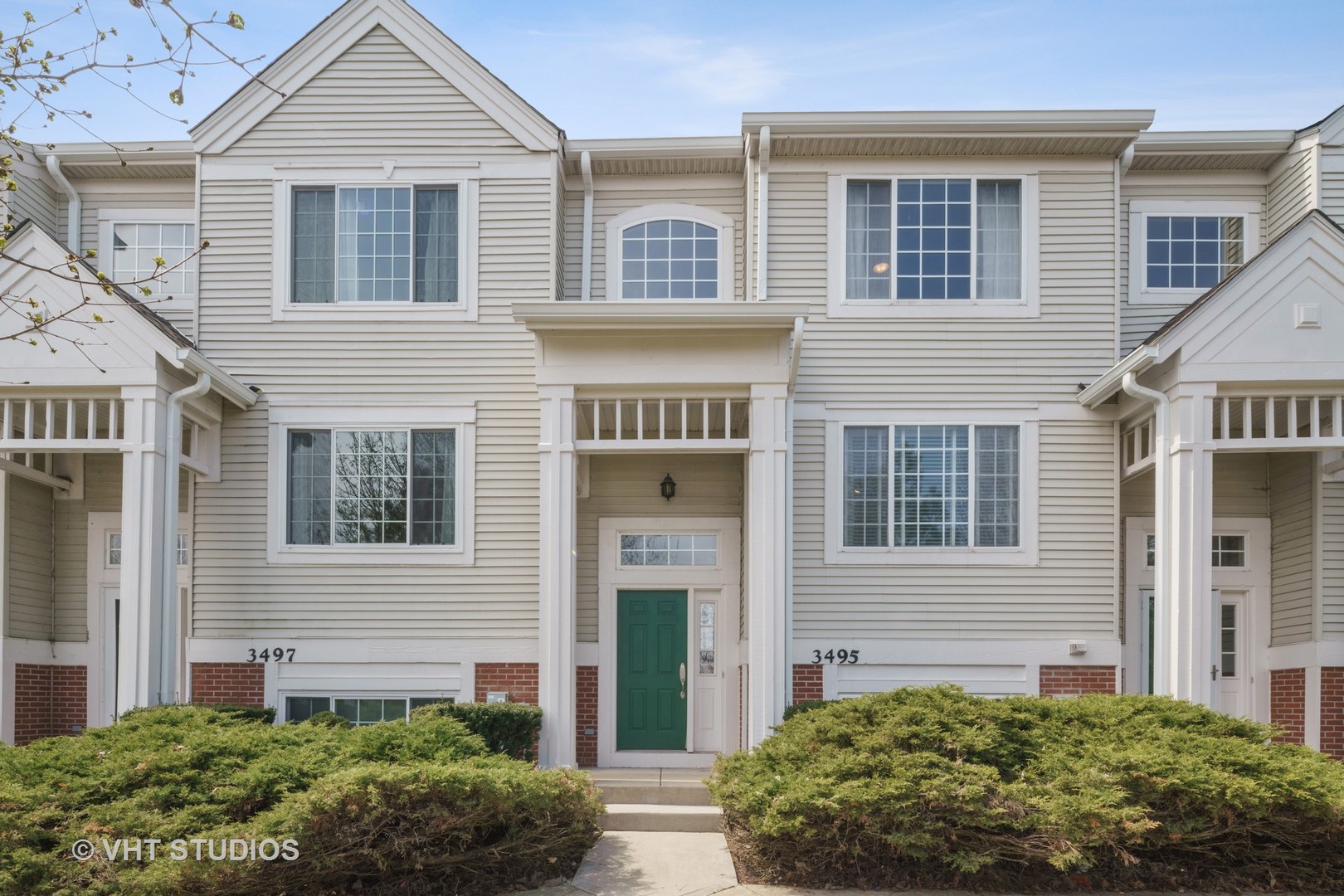 3495 Ravinia Circle Aurora, IL 60504 - Photo 1 of 20