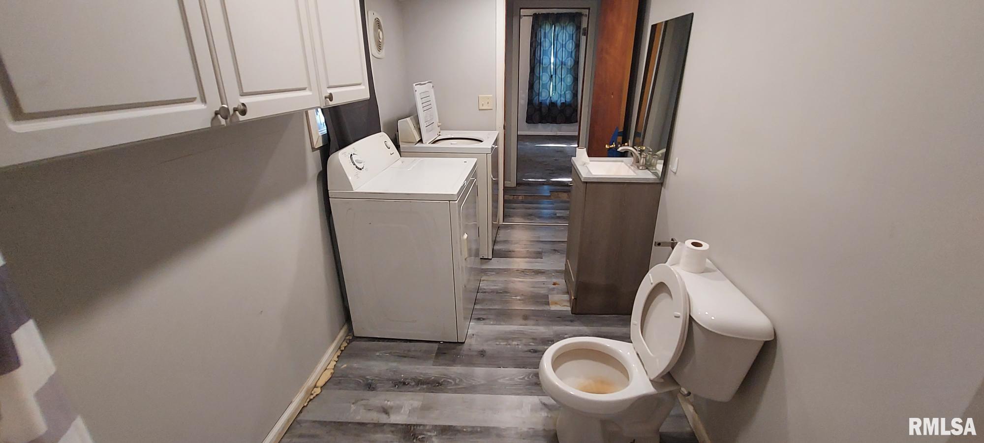 401 South 3rd Avenue New Windsor, IL 61465 - Photo 18 of 22