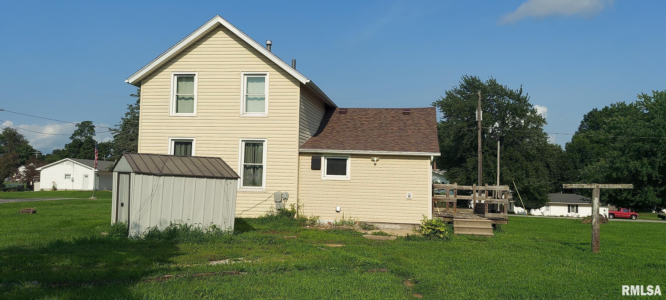 401 South 3rd Avenue New Windsor, IL 61465 - Photo 6 of 22