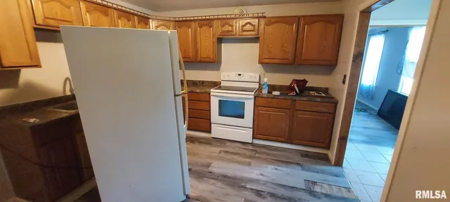 $67,500 | 401 South 3rd Avenue, New Windsor, IL 61465