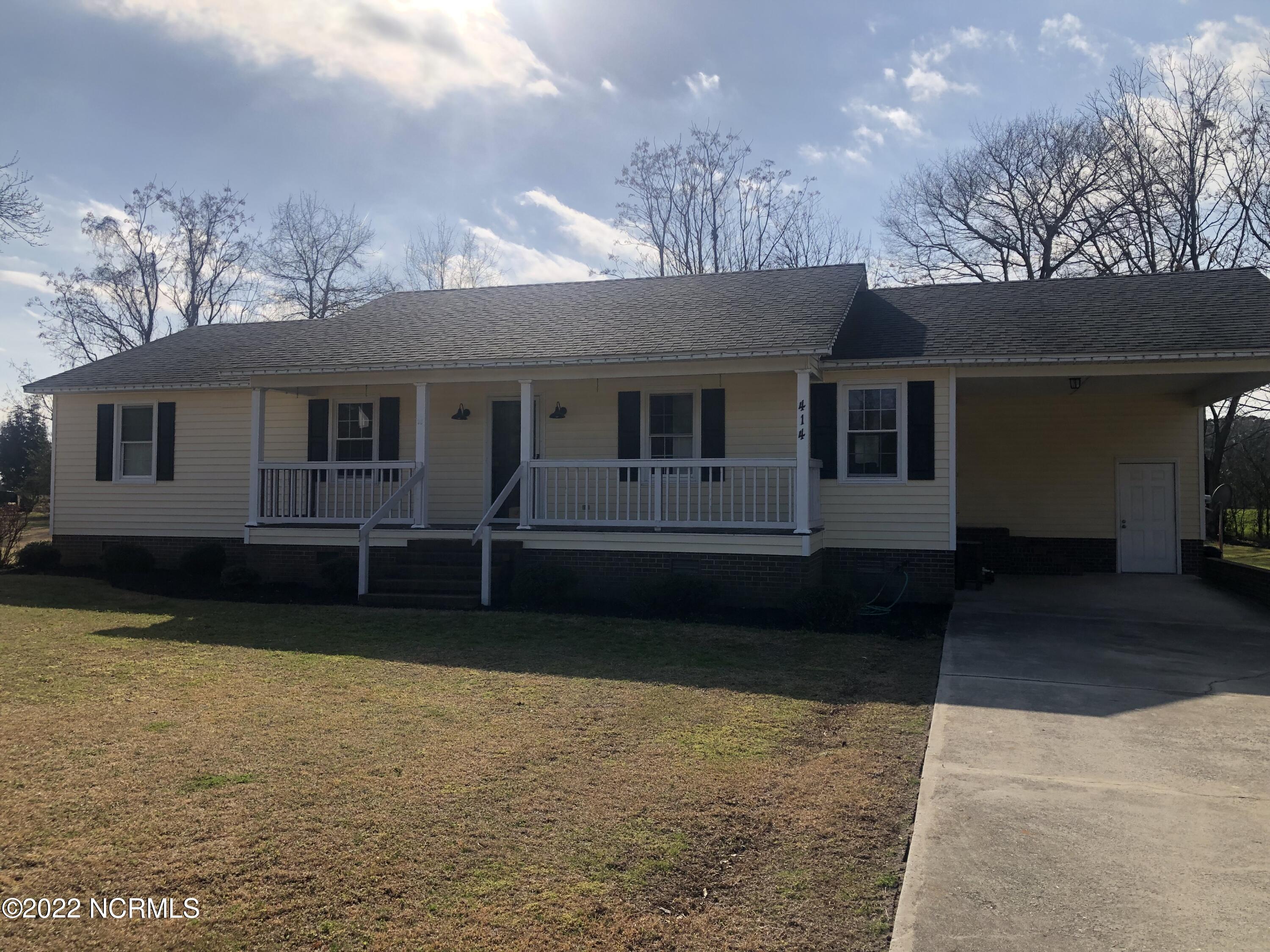 414 Red Hill Church Road Clinton, NC 28328 - Photo 2 of 14 terry front close