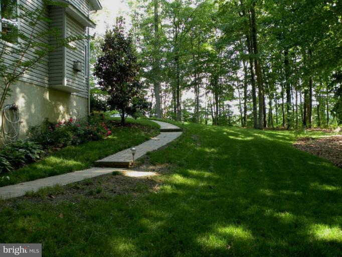 220 Fiddlers Hill Road Edgewater, MD 21037 - Photo 13 of 25 Exterior (General)