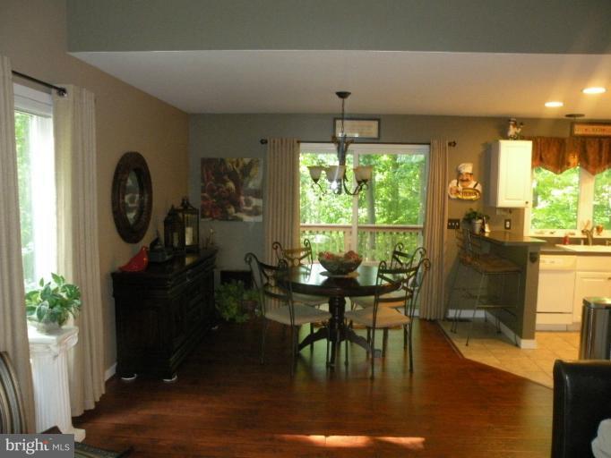 220 Fiddlers Hill Road Edgewater, MD 21037 - Photo 22 of 25 Dining Room