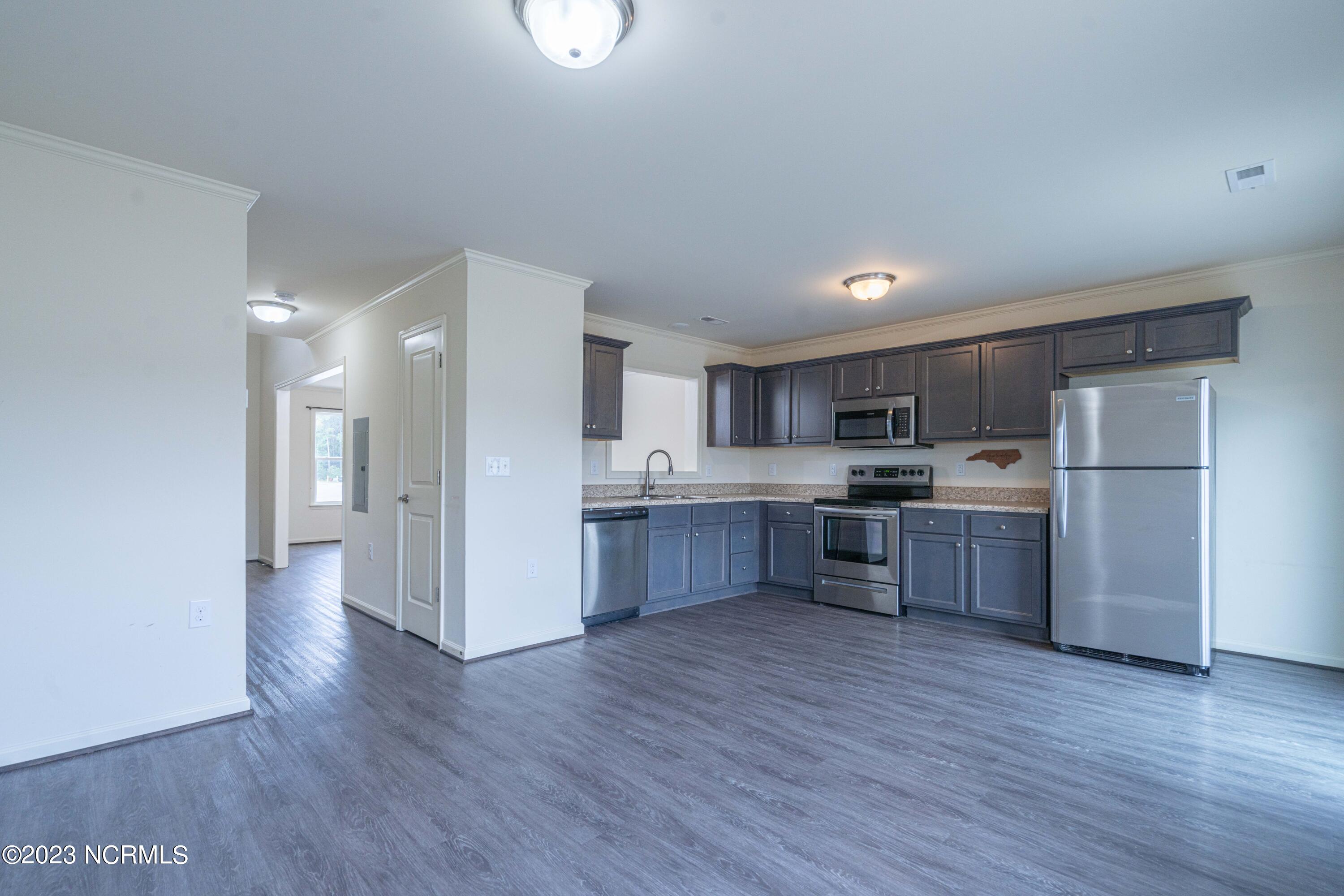 448 Sullivan Loop Road Midway Park, NC 28544 - Photo 8 of 28 448 Sullivan loop rd (8 of 28)