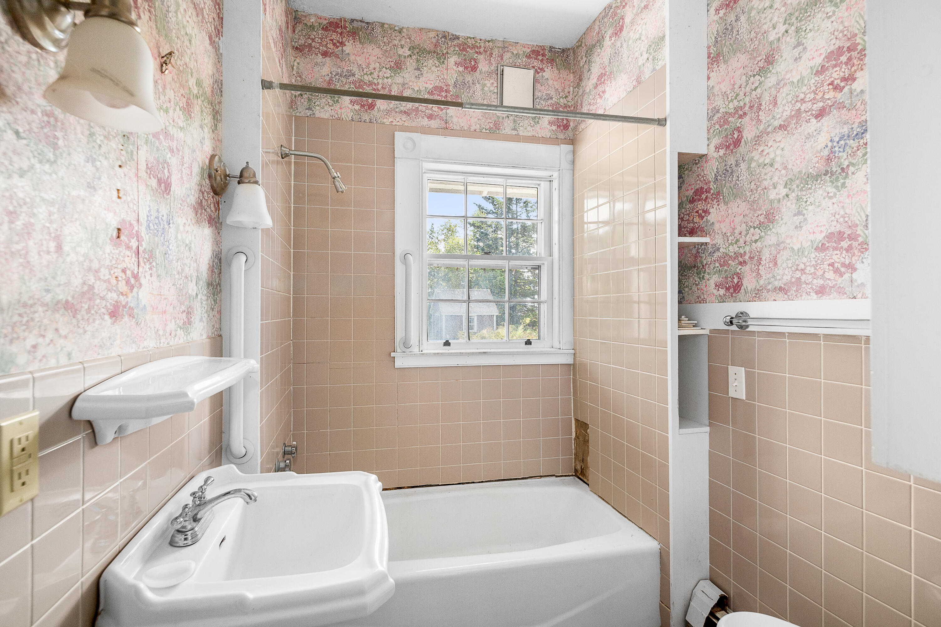 108 Derby Road Islesboro, ME 04848 - Photo 26 of 44 35_108Derby_S_print