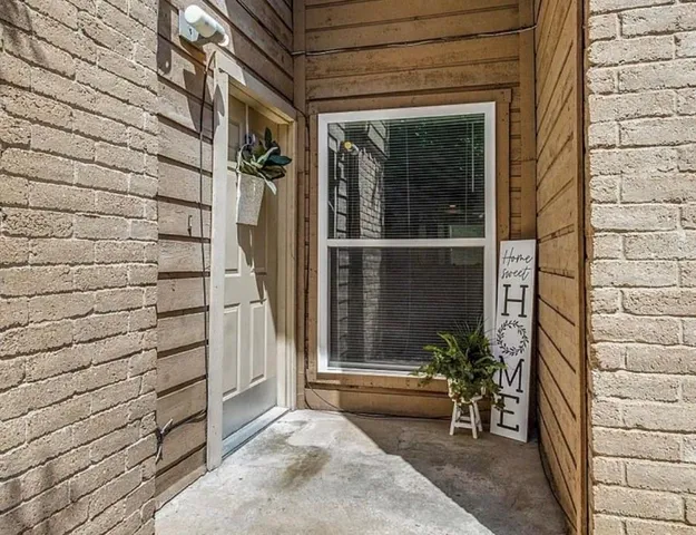 $135,000 | 7107 Holly Hill Drive, Unit 12, Dallas, TX 75231